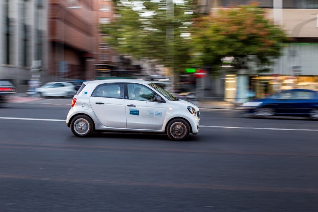 découvrez les voitures intelligentes, alliant technologie avancée et confort. explorez les innovations qui transforment la conduite et améliorent la sécurité. adoptez l'avenir de l'automobile avec des solutions durables et connectées.